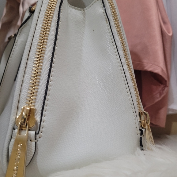 Optic White Michael Kors Reese Satchel - Picture 5 of 9